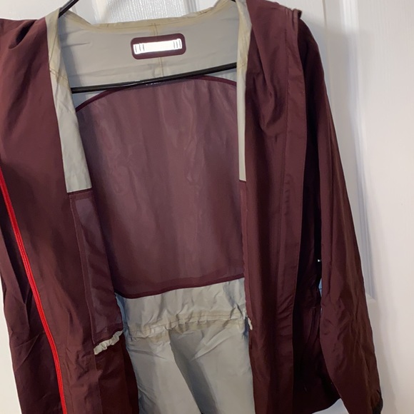 Lululemon Shell Jacket size 8 - Picture 6 of 8